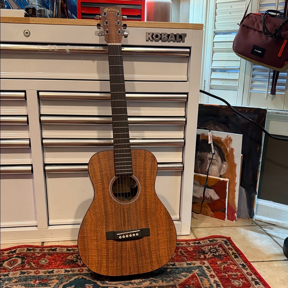 Acoustic Guitar with Rich Brown Finish